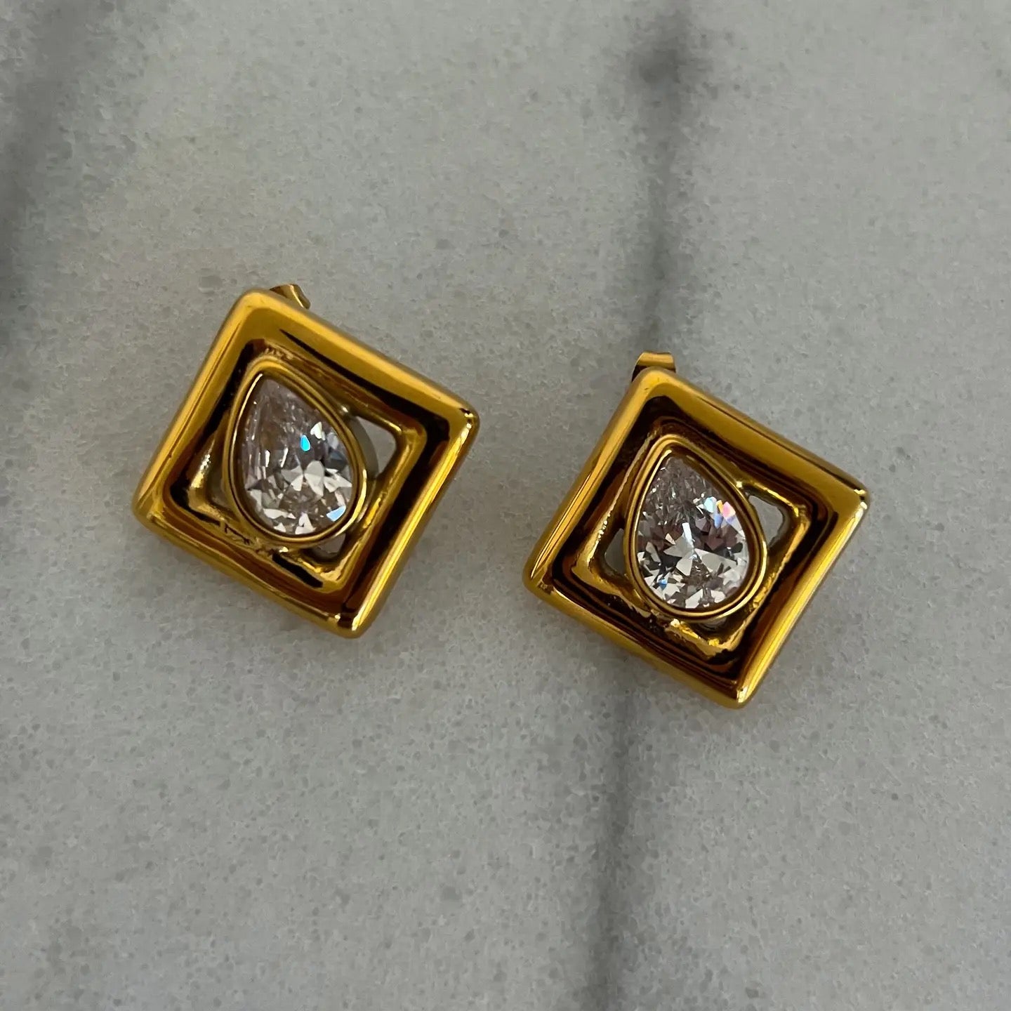 Marilyn Cuff Earring